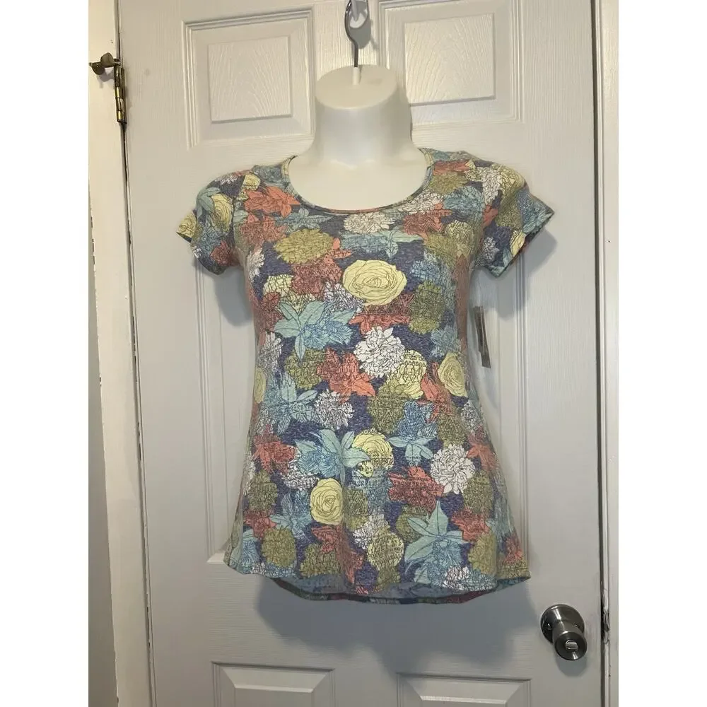 LulaRoe NWT‎ XXS Buttery Soft Lightweight Floral Classic T - Picture 7 of 7